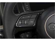 22/22 Audi A1 TFSI Black Edition