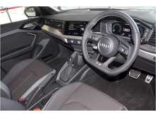 22/22 Audi A1 TFSI Black Edition