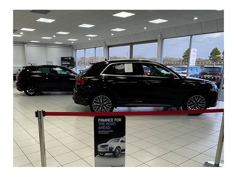 Audi 2.0 TDI 40 S line SUV 5dr Diesel S Tronic quattro Euro 6 (s/s) (204 ps)