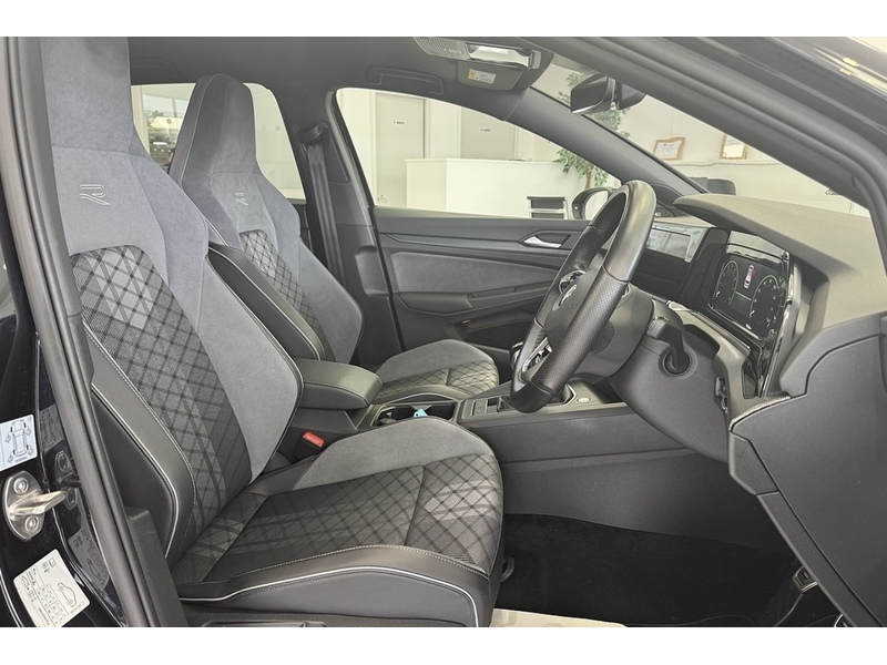 Volkswagen 1.5 TSI R-Line Hatchback 5dr Petrol Manual Euro 6 (s/s) (130 ps)