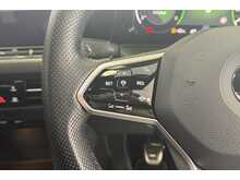 21/21 Volkwagen Golf R-Line 1.5 130ps Manual