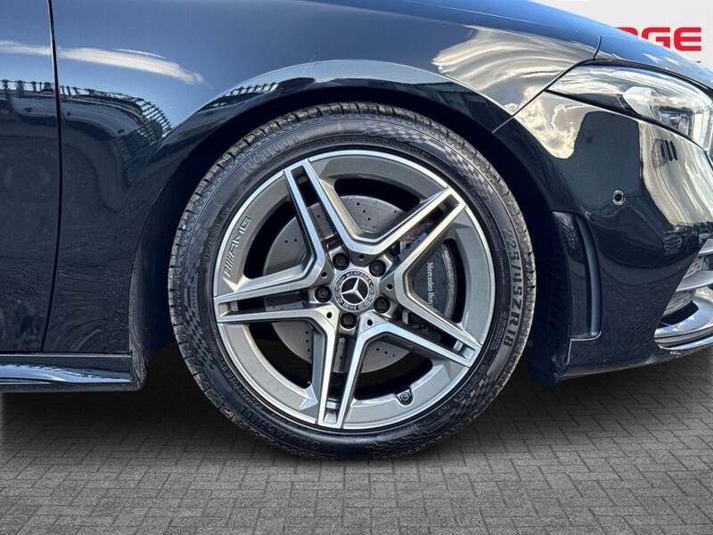 Mercedes-Benz 2.0 A220 AMG Line (Premium Plus) Hatchback 5dr Petrol 7G-DCT Euro 6 (s/s) (190 ps)