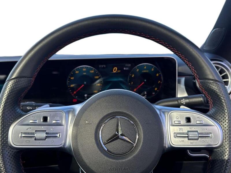 Mercedes-Benz 2.0 A220 AMG Line (Premium Plus) Hatchback 5dr Petrol 7G-DCT Euro 6 (s/s) (190 ps)