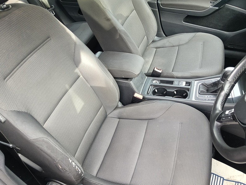 Volkswagen 1.6 TDI BlueMotion Tech SE Nav Estate 5dr Diesel DSG Euro 6 (s/s) (115 ps)