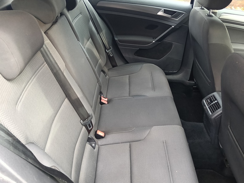 Volkswagen 1.6 TDI BlueMotion Tech SE Nav Estate 5dr Diesel DSG Euro 6 (s/s) (115 ps)