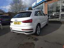Audi Q3 TFSI CoD S line Edition 