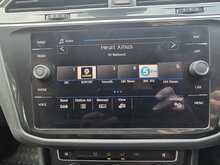 Volkswagen Tiguan TDI SE Navigation 