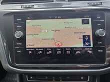 Volkswagen Tiguan TDI SE Navigation 