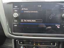 Volkswagen Tiguan TDI SE Navigation 
