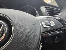Volkswagen Tiguan TDI SE Navigation 