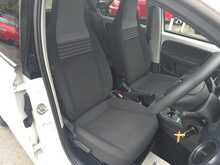 Volkswagen up! Move up! 