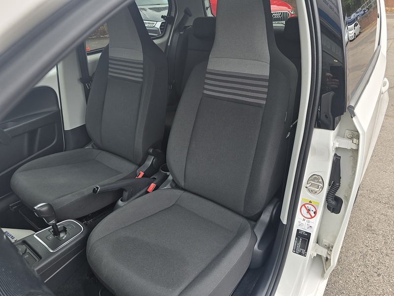 Volkswagen 1.0 Move up! Hatchback 5dr Petrol ASG Euro 6 (s/s) (60 ps)