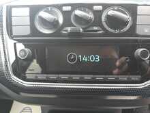 Volkswagen up! Move up! 