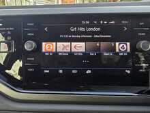 Volkswagen Polo TSI SE 