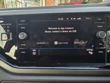 Volkswagen Polo TSI SE 