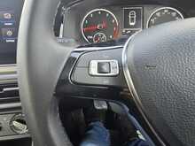 Volkswagen Polo TSI SE 