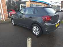 Volkswagen Polo TSI SE 