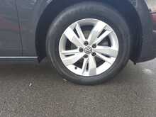 Volkswagen Polo TSI SE 