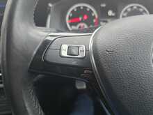 Volkswagen Polo TSI SE 