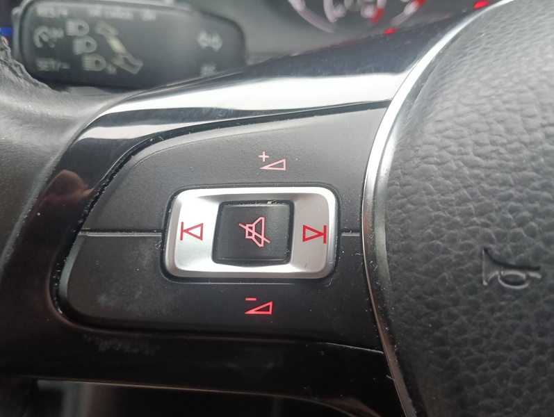 Volkswagen 1.0 SE Hatchback 5dr Petrol Manual Euro 6 (s/s) (65 ps)