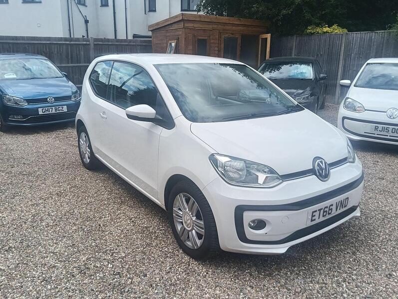 Volkswagen up! High up! - U13874