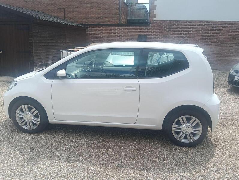 Volkswagen up! High up! - U13874