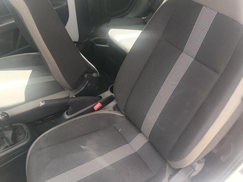 Volkswagen up! High up! - U13874