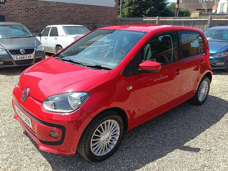 Volkswagen up! 1.0 High up! Hatchback 5dr Petrol Manual Euro 5 (75 ps) - U13879