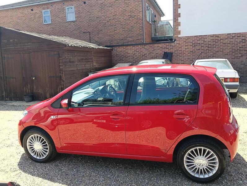 Volkswagen up! 1.0 High up! Hatchback 5dr Petrol Manual Euro 5 (75 ps) - U13879