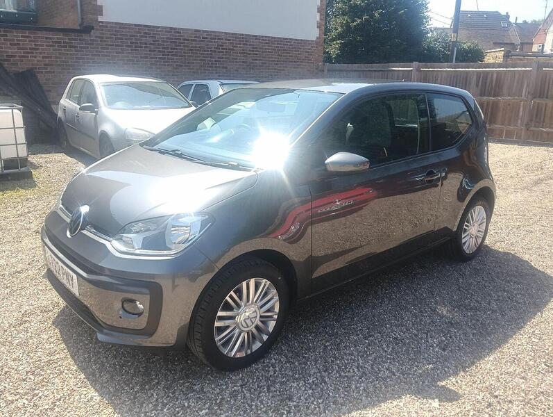 Volkswagen up! 1.0 up! Hatchback 3dr Petrol Manual Euro 6 (s/s) (65 ps) - U13884