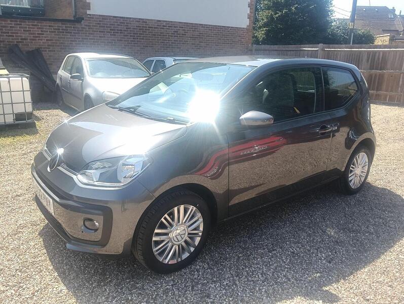 Volkswagen up! 1.0 up! Hatchback 3dr Petrol Manual Euro 6 (s/s) (65 ps) - U13884