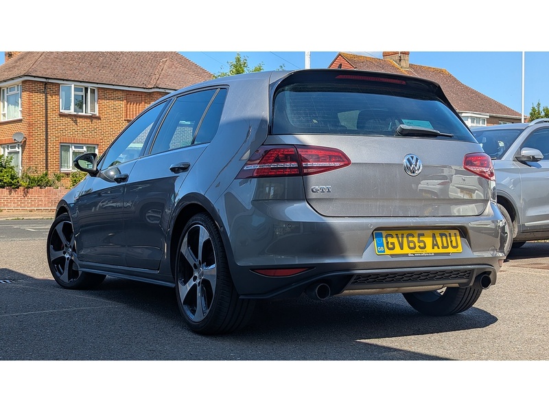 Volkswagen Golf 2.0 TSI BlueMotion Tech GTI Hatchback 5dr Petrol Manual Euro 6 (s/s) (220 ps) - U11123