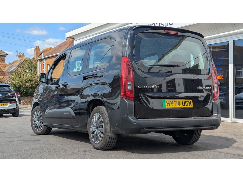 Citroen e-Berlingo 52kWh PLUS XL MPV 5dr Electric Auto (7.4kW Charger) (136 ps) - U11155