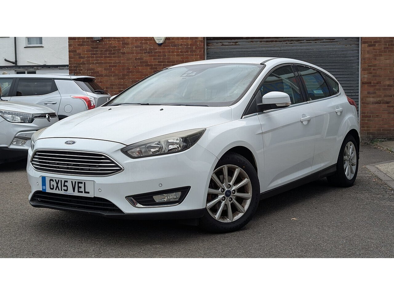 Used 2015 Ford Focus 1 6 Titanium Hatchback 5dr Petrol Powershift Euro used-2015-ford-focus-1-6-titanium-hatchback-5dr-petrol-powershift-euro