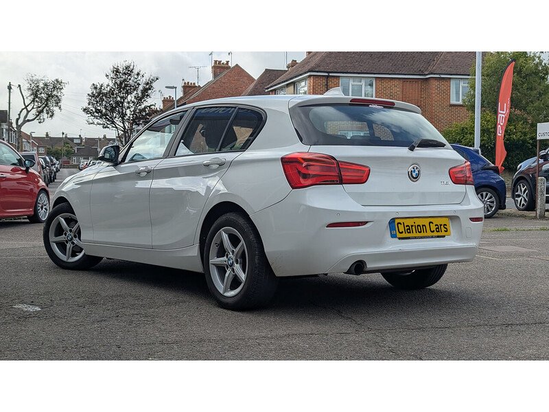 BMW 1 Series 1.5 118i SE Hatchback 5dr Petrol Auto Euro 6 (s/s) (136 ps) - U11170