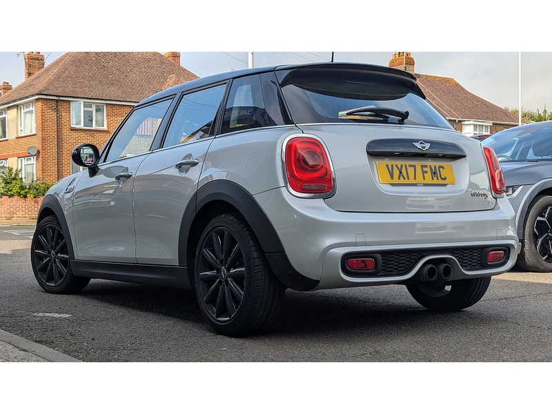 MINI Hatch 2.0 Cooper S Hatchback 5dr Petrol Auto Euro 6 (s/s) (192 ps) - U11177
