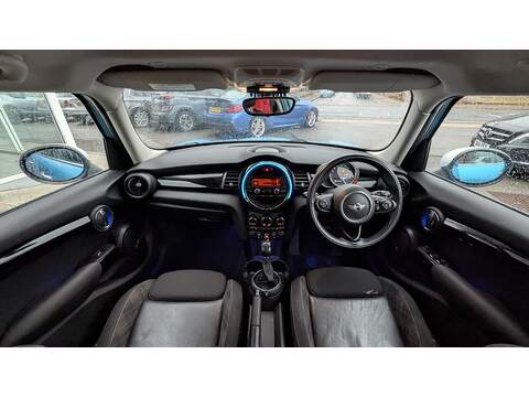 MINI Hatch 1.5 Cooper Hatchback 5dr Petrol Auto Euro 6 (s/s) (136 ps) - U11192