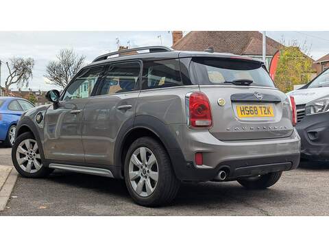 MINI Countryman 1.5 7.6kWh GPF Cooper SE SUV 5dr Petrol Plug-in Hybrid Auto ALL4 Euro 6 (s/s) (224 ps) - U11215