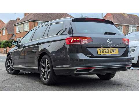 Volkswagen Passat 1.4 TSI 13kWh GTE Estate 5dr Petrol Plug-in Hybrid DSG Euro 6 (s/s) (218 ps) - U11226