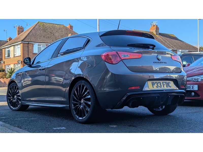 Alfa Romeo Giulietta 1.4 TB MultiAir Sportiva Nav Hatchback 5dr Petrol TCT Euro 6 (s/s) (170 bhp) - U11231