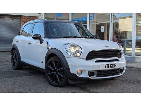 MINI Countryman E-TENSE 50kWh Bastille Crossback 5dr Electric Auto (136 ps)