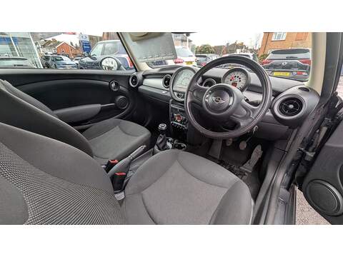 MINI Hatch 1.6 One Hatchback 3dr Petrol Manual Euro 5 (98 ps) - U11271