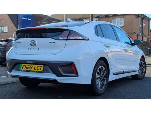 Hyundai IONIQ 38.3kWh Premium SE Hatchback 5dr Electric Auto (136 ps) - U11274