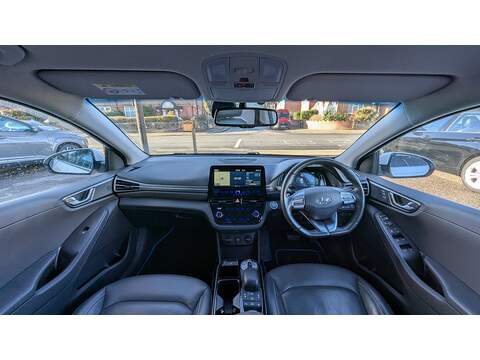 Hyundai IONIQ 38.3kWh Premium SE Hatchback 5dr Electric Auto (136 ps) - U11274