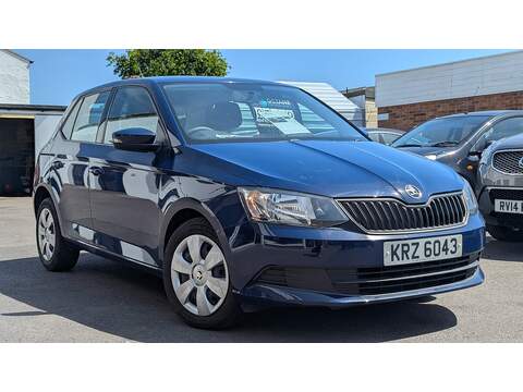 Skoda Fabia Zoe Dynamique Nav Hatchback 0 Automatic Electric