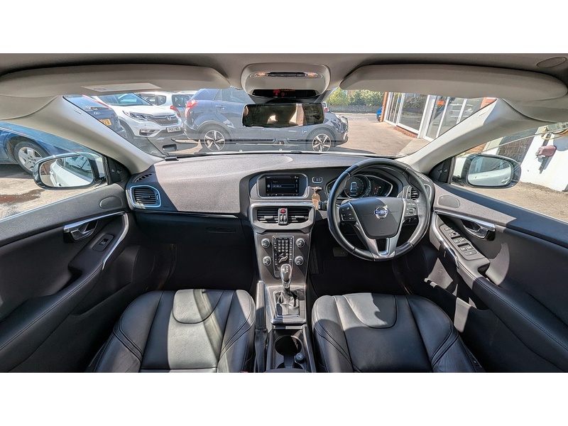 Volvo V40 T4 Se Lux Nav - U11403