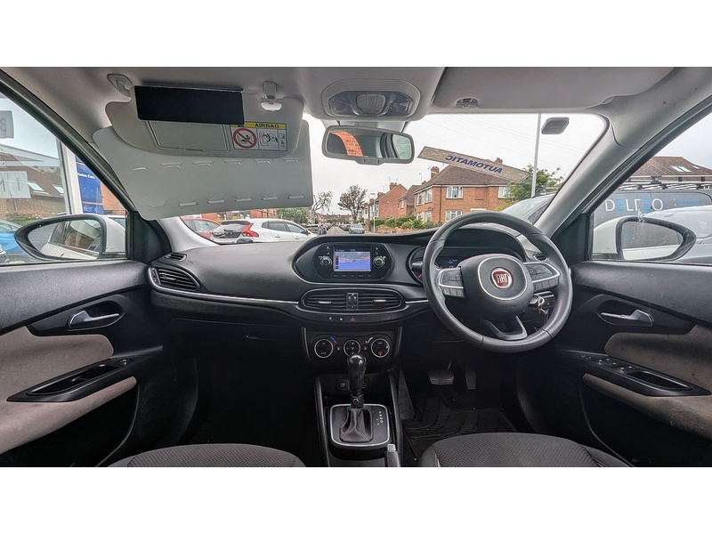 Fiat Tipo 1.6 E-Torq Lounge Hatchback 5dr Petrol Auto Euro 6 (110 ps) - U11413