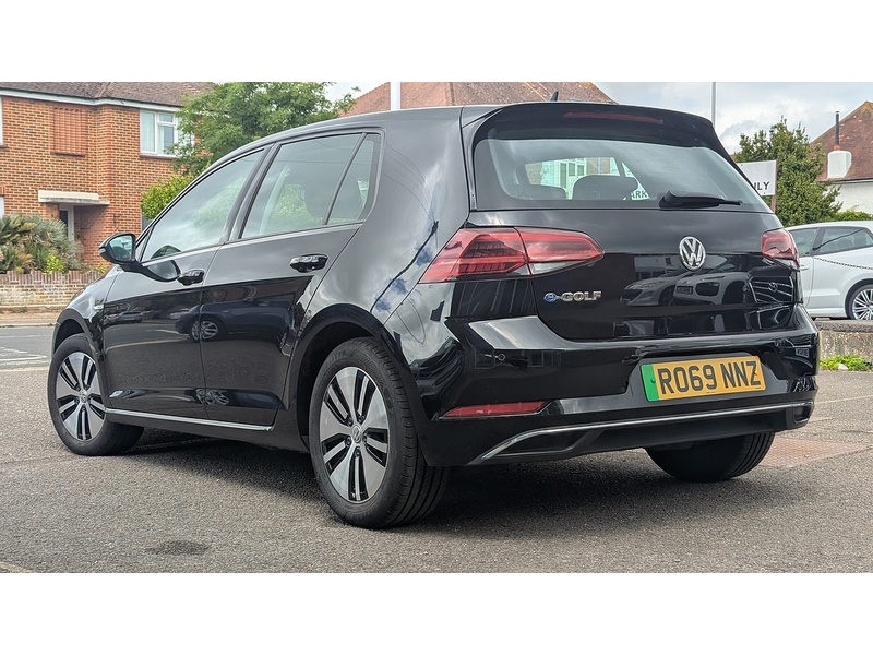 Volkswagen e-Golf 35.8kWh e-Golf Hatchback 5dr Electric Auto (136 ps) - U11435