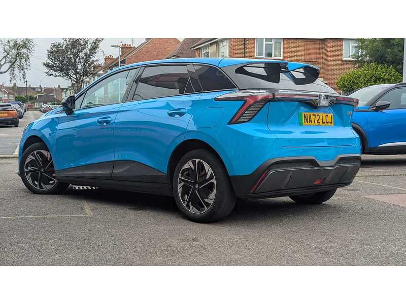 MG MG4 64kWh Trophy Long Range Hatchback 5dr Electric Auto (203 ps) - U11461