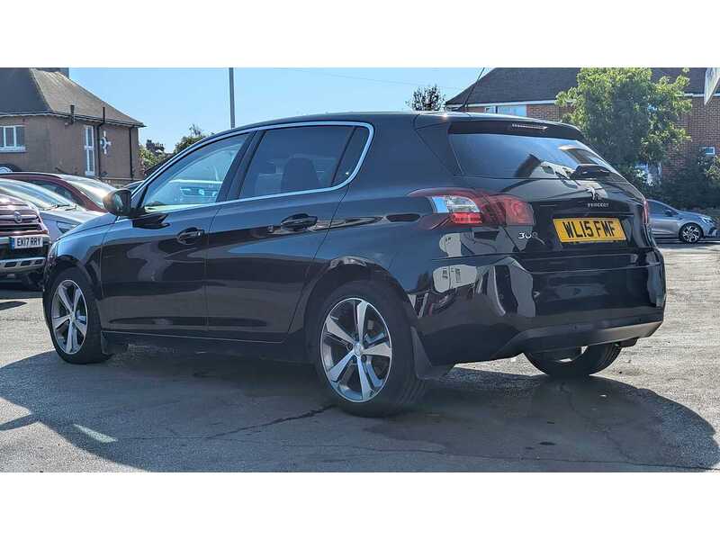 Peugeot 308 1.2 PureTech Allure Hatchback 5dr Petrol Manual Euro 6 (s/s) (110 ps) - U11505
